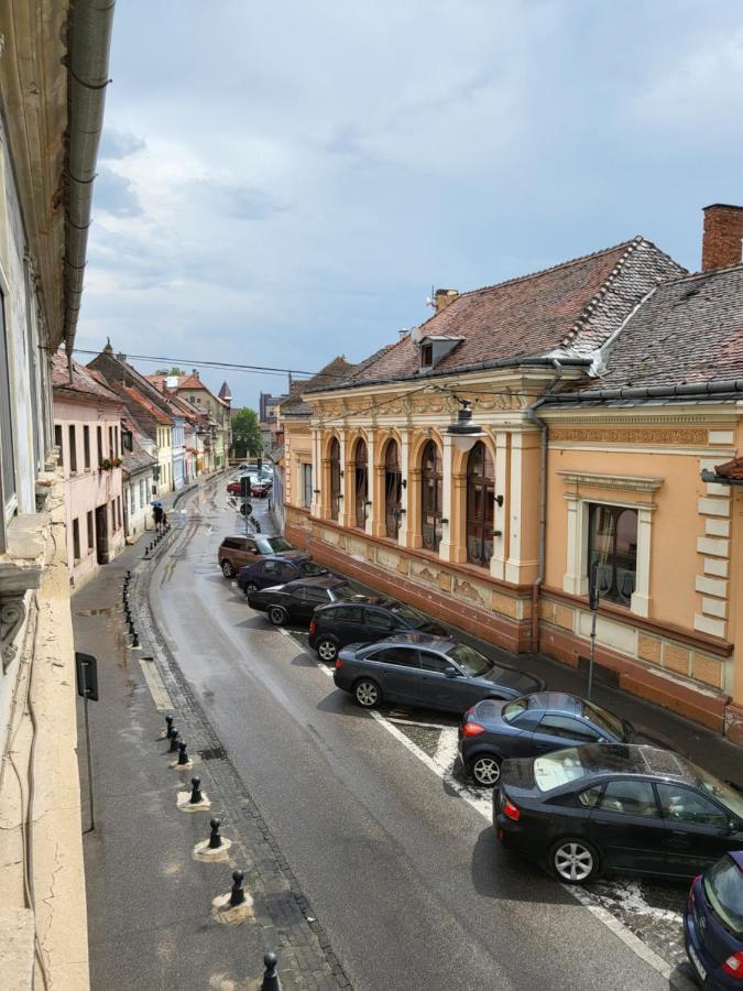 Fancy Flats Apartment Sibiu Exterior photo